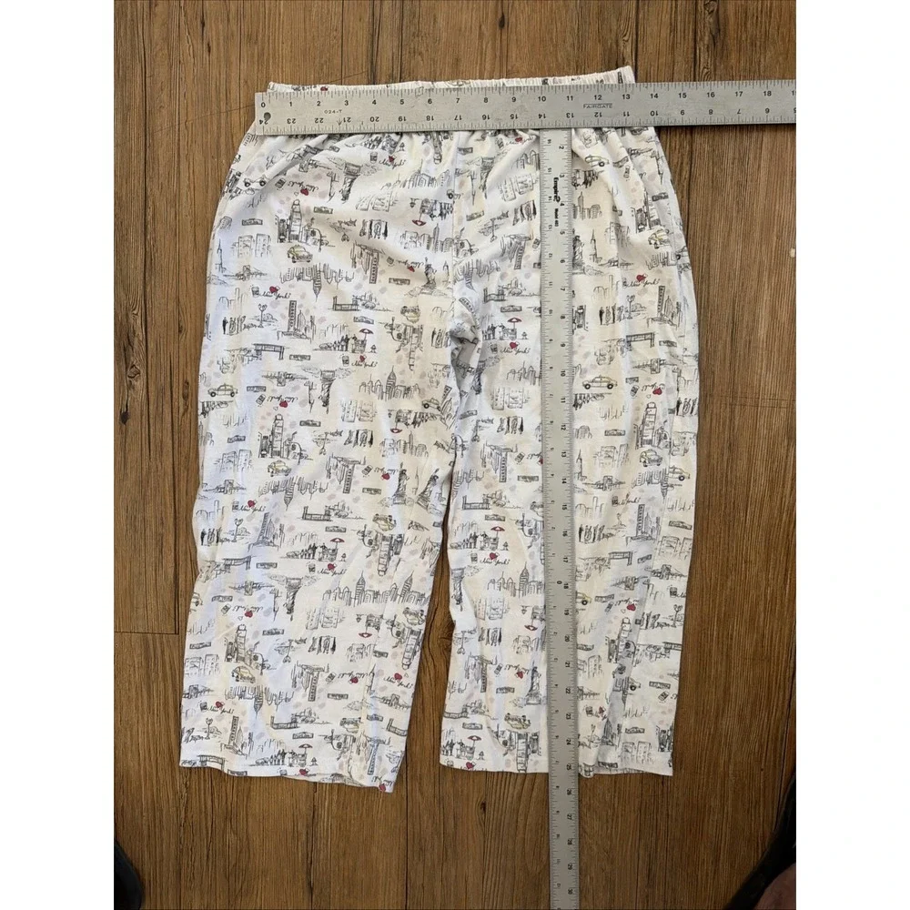 2 Pair Of Women's Sleepwear Sets Crop Pants And Top Lightweight Size S & XS